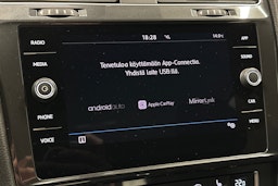 harmaa Volkswagen Golf 2020 kuva 20.