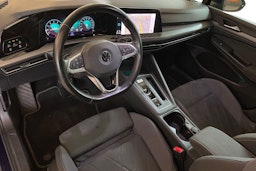 sininen Volkswagen Golf 2020 kuva 7.
