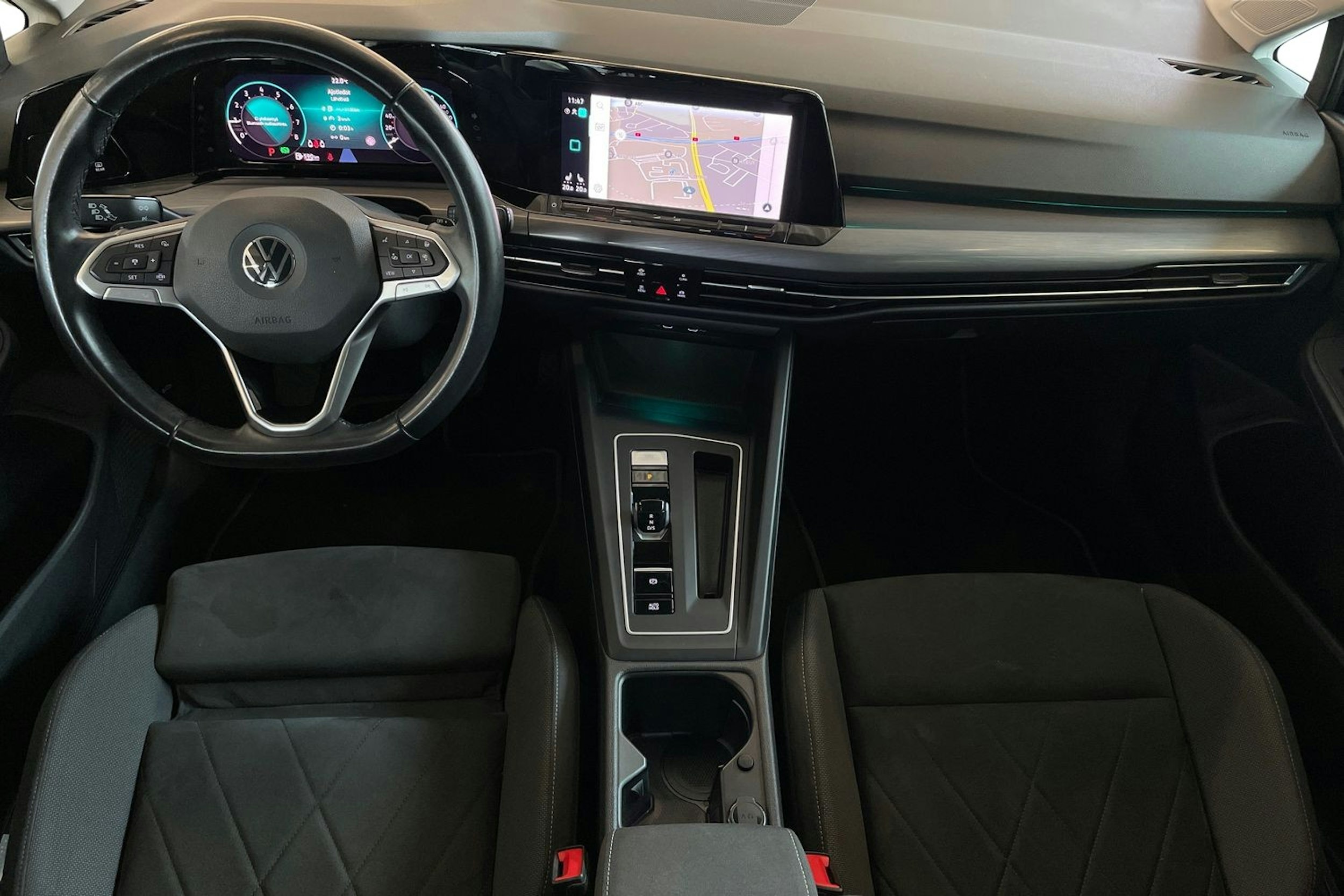 sininen Volkswagen Golf 2020 kuva 9.