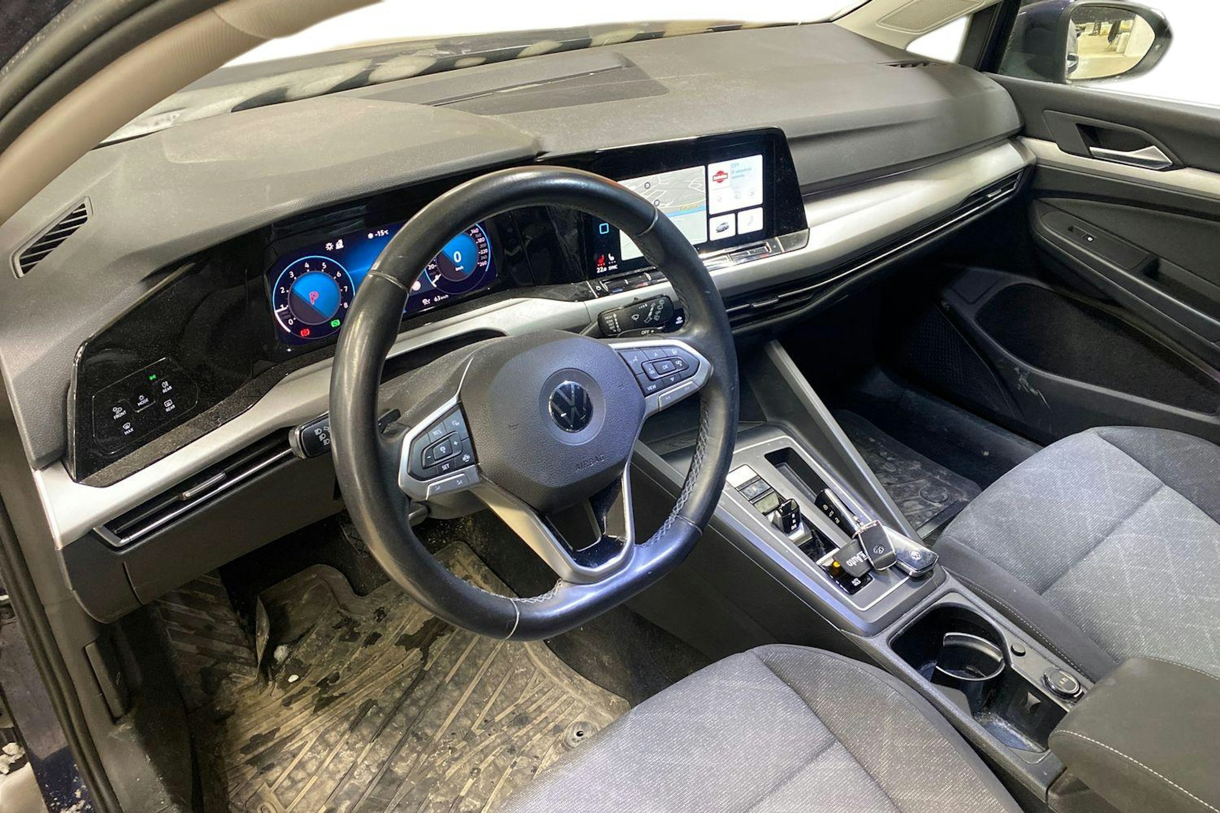 sininen Volkswagen Golf 2020 kuva 3.