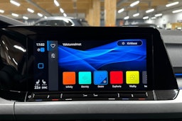 sininen Volkswagen Golf 2020 kuva 19.