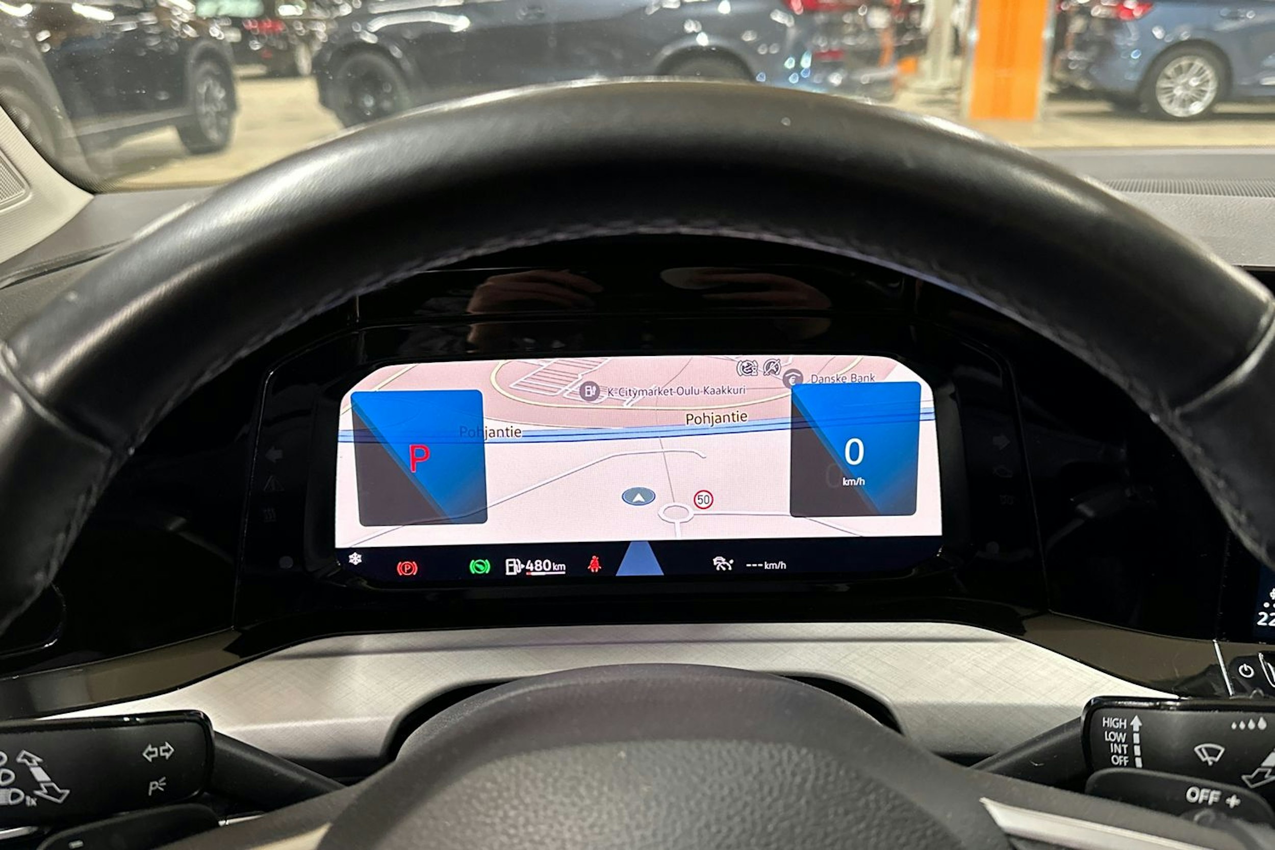 sininen Volkswagen Golf 2020 kuva 23.