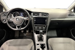 valkoinen Volkswagen Golf 2020 kuva 9.