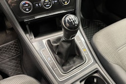 valkoinen Volkswagen Golf 2020 kuva 26.