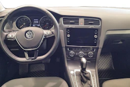 Sininen Volkswagen GOLF 2020 kuva 7.