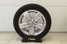 Sininen Volkswagen GOLF 2020 kuva 10.