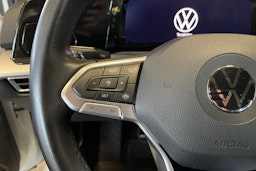 valkoinen Volkswagen Golf 2020 kuva 8.