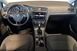 valkoinen Volkswagen Golf 2020 kuva 9.