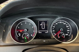 valkoinen Volkswagen Golf 2020 kuva 17.