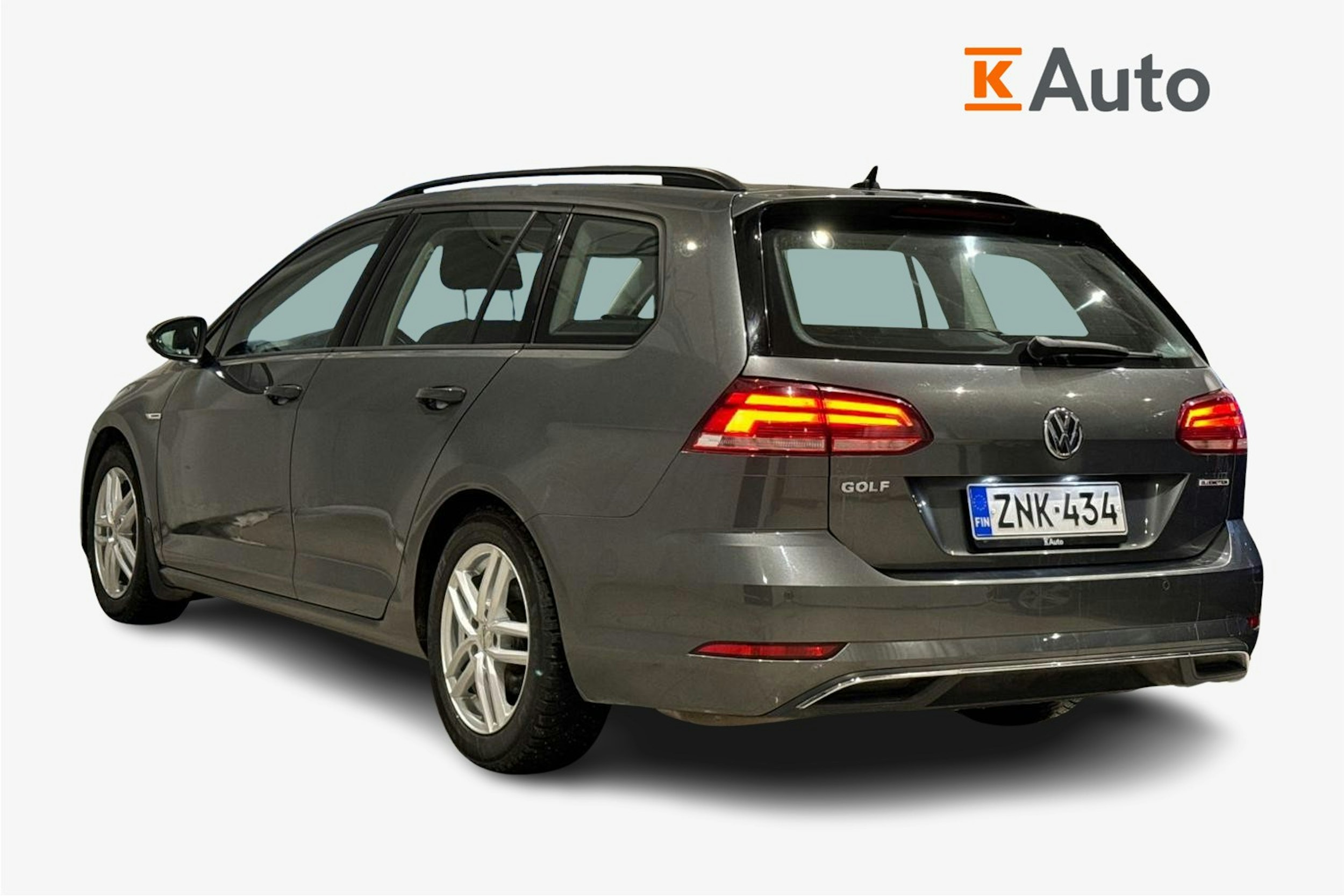 harmaa Volkswagen Golf 2020 kuva 2.