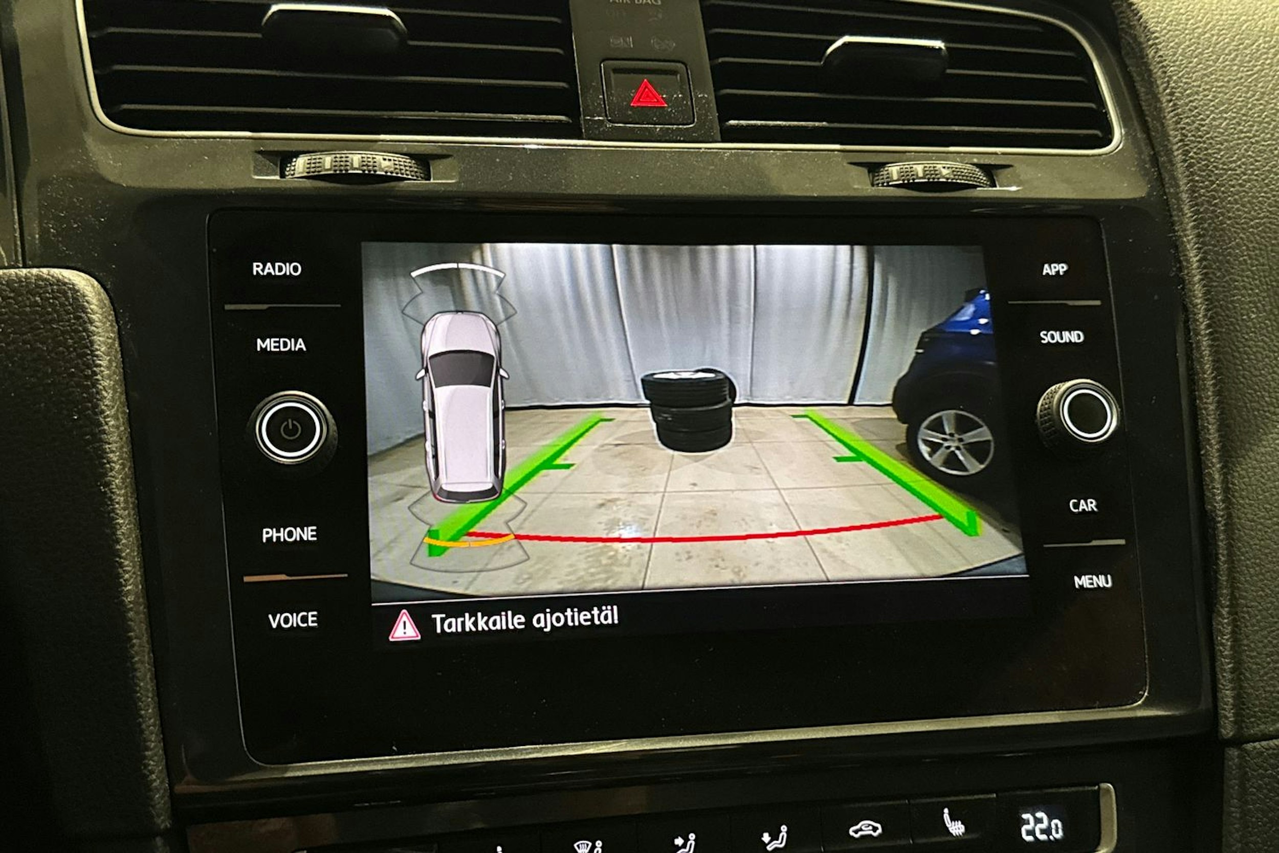 harmaa Volkswagen Golf 2020 kuva 19.