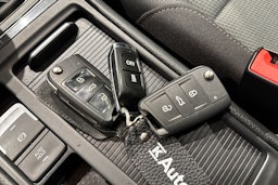 harmaa Volkswagen Golf 2020 kuva 25.