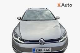 harmaa Volkswagen Golf 2020 kuva 4.