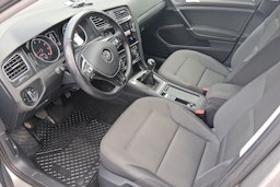 harmaa Volkswagen Golf 2020 kuva 6.
