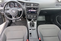 harmaa Volkswagen Golf 2020 kuva 7.