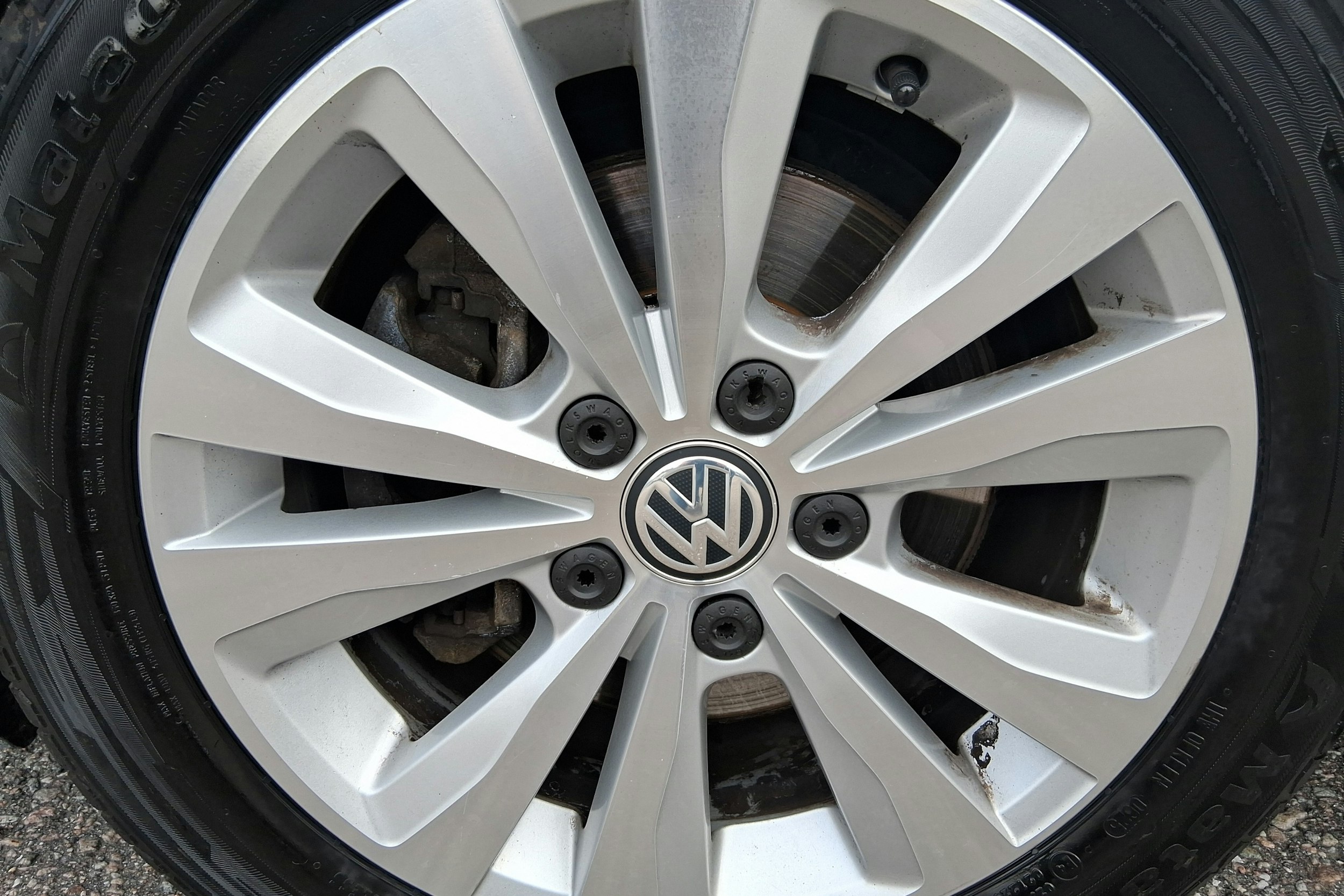 harmaa Volkswagen Golf 2020 kuva 9.