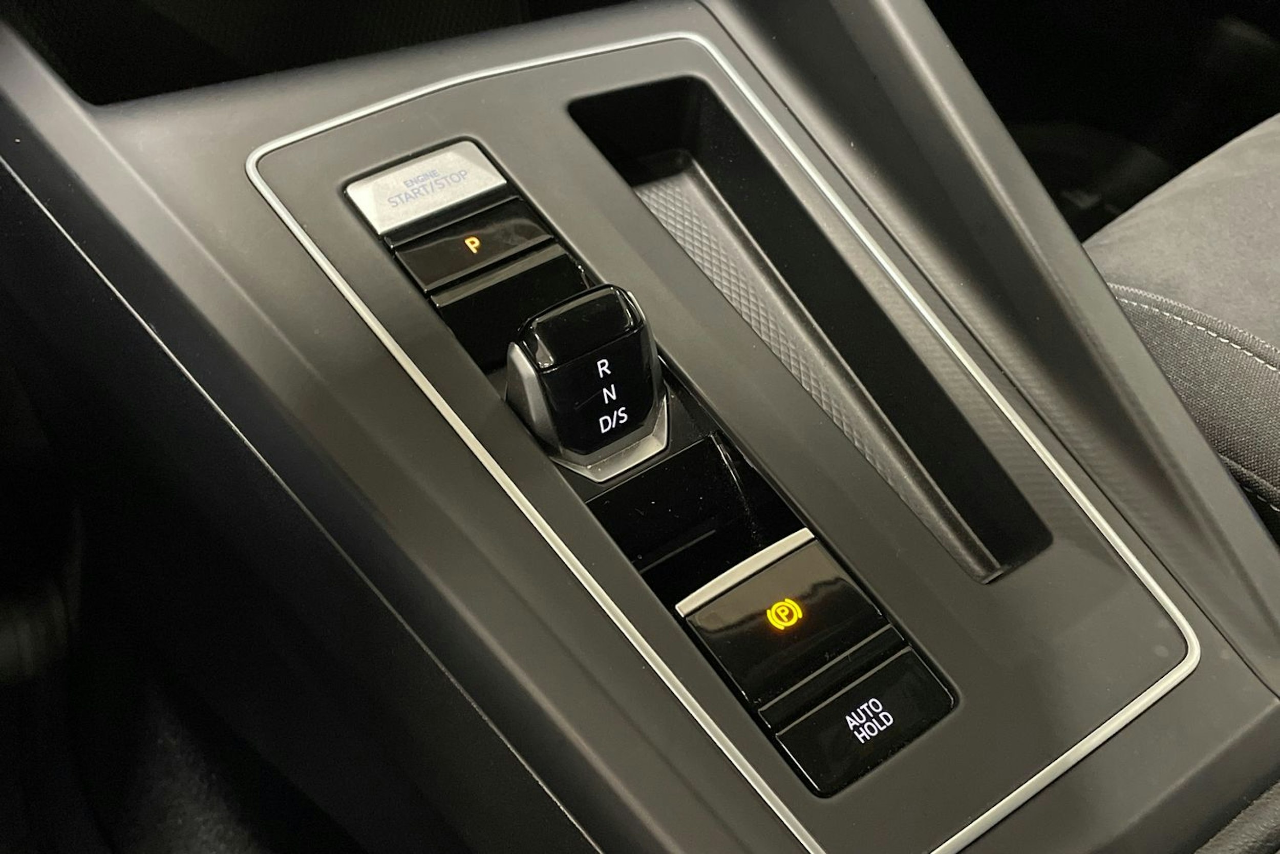 met. harmaa Volkswagen Golf 2020 kuva 16.