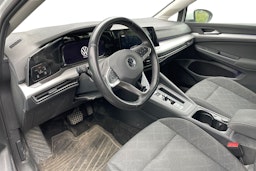 valkoinen Volkswagen Golf 2021 kuva 3.