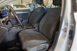 valkoinen Volkswagen Golf 2021 kuva 11.