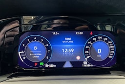 valkoinen Volkswagen Golf 2021 kuva 16.