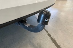 valkoinen Volkswagen Golf 2021 kuva 34.