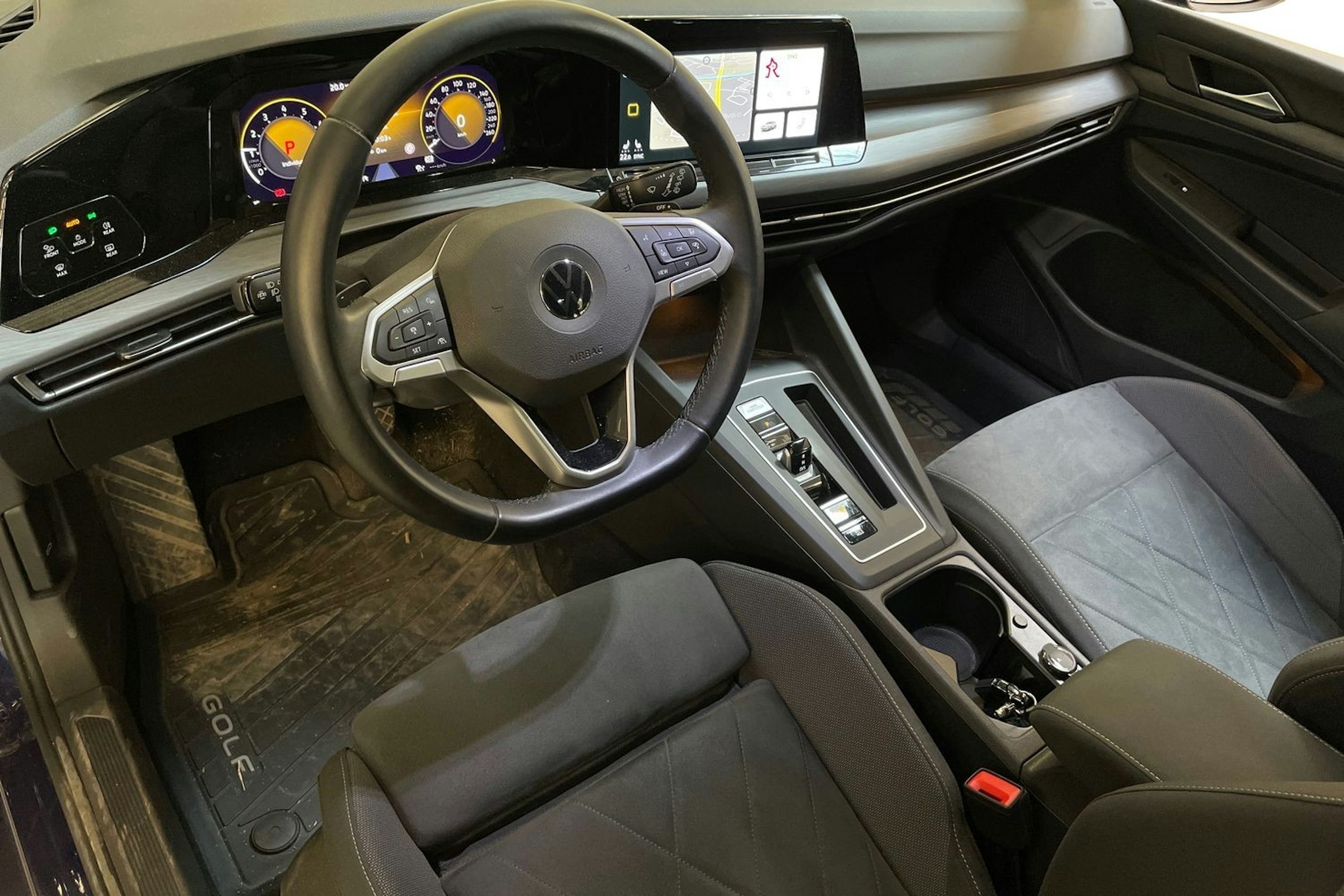 Sininen Volkswagen GOLF 2021 kuva 3.