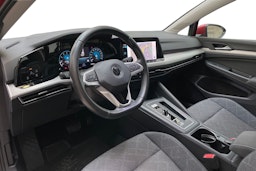 punainen Volkswagen Golf 2021 kuva 7.