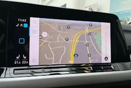 punainen Volkswagen Golf 2021 kuva 19.