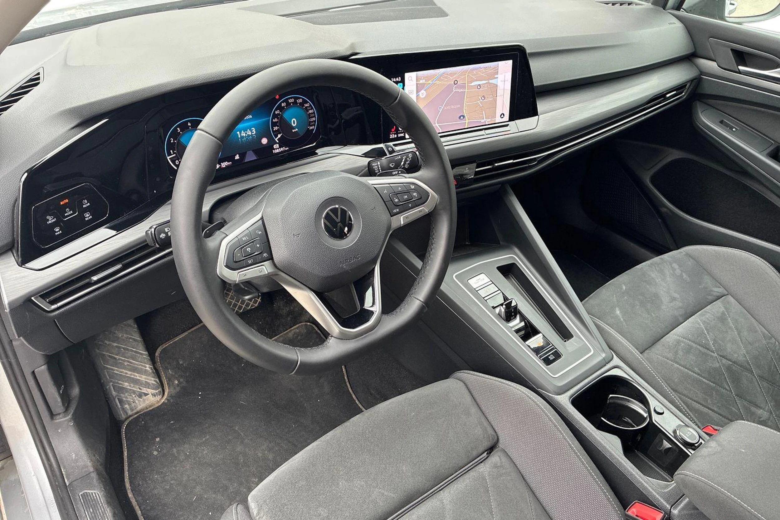 hopea Volkswagen Golf 2021 kuva 3.