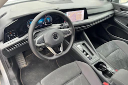 hopea Volkswagen Golf 2021 kuva 3.