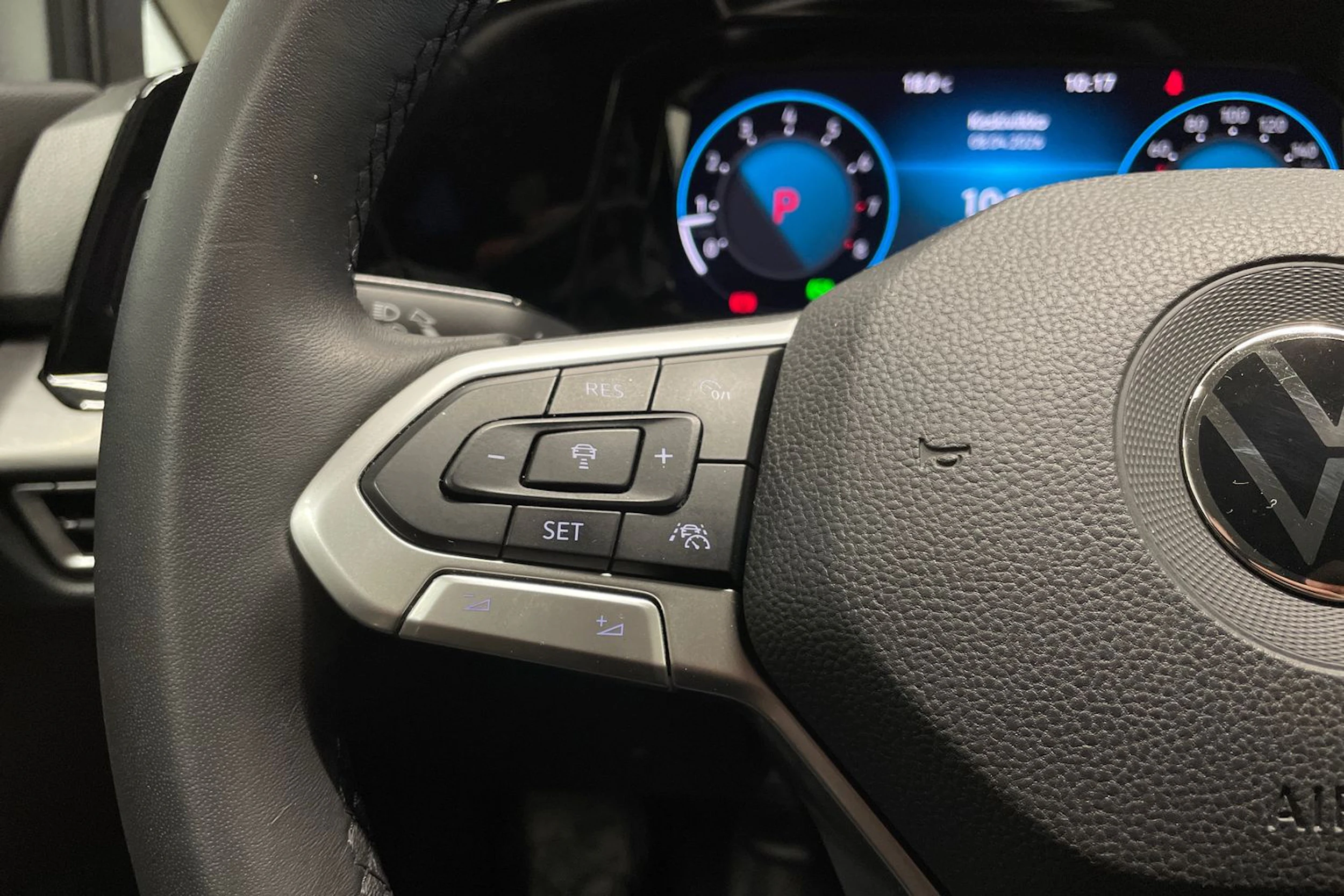hopea Volkswagen Golf 2021 kuva 25.