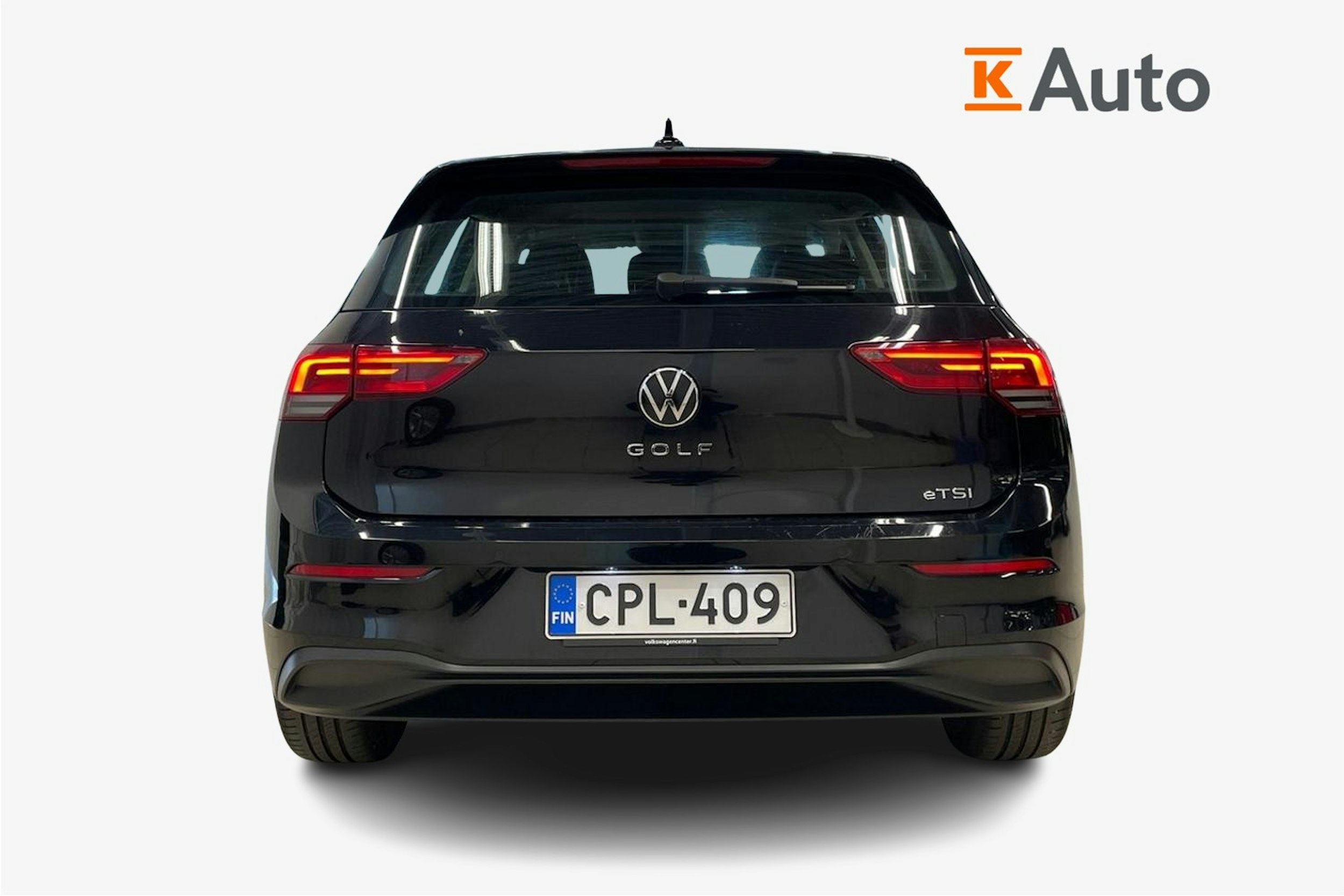 musta Volkswagen Golf 2021 kuva 3.