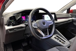punainen Volkswagen Golf 2021 kuva 10.