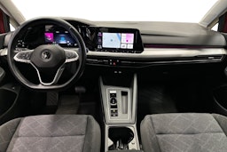 punainen Volkswagen Golf 2021 kuva 11.