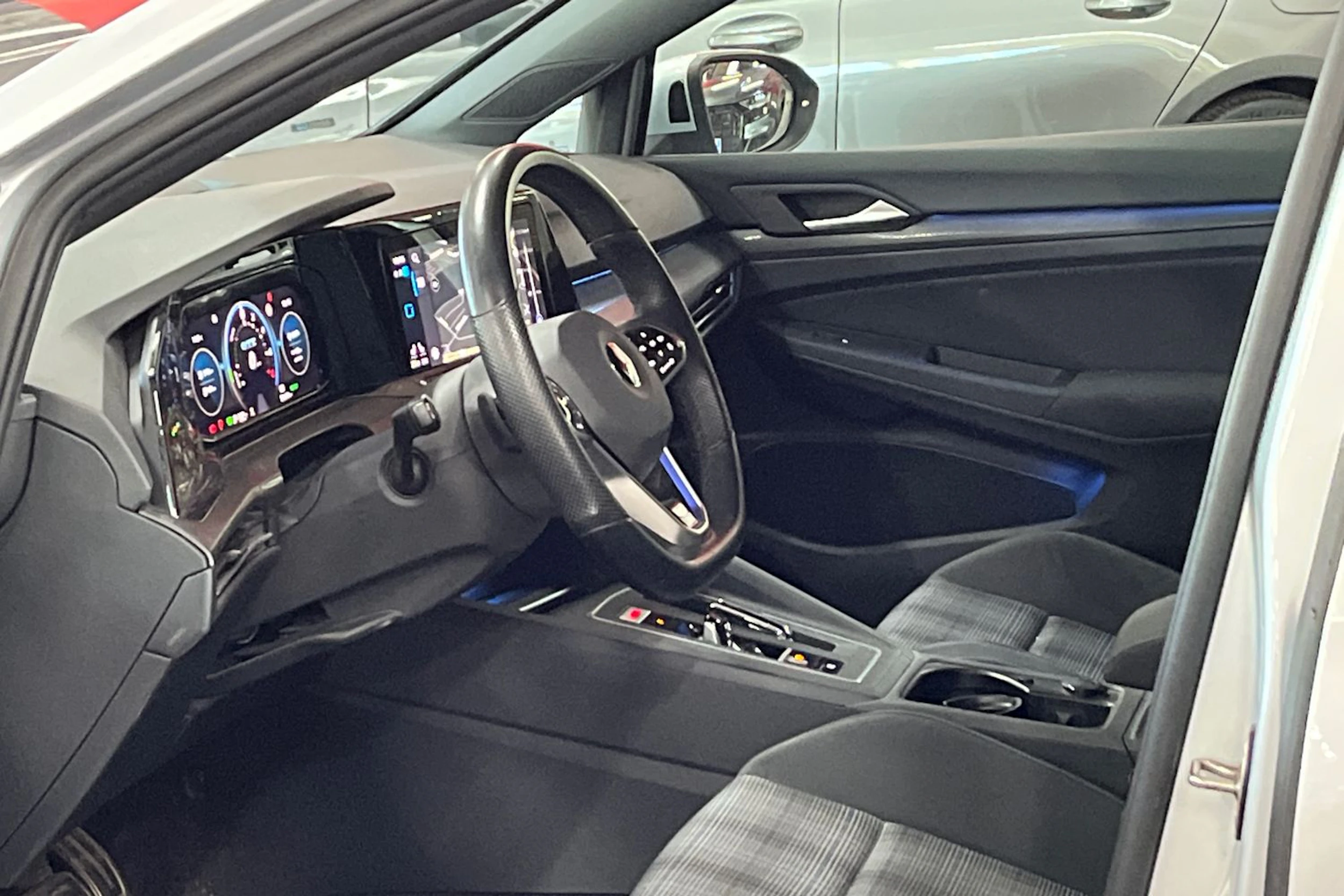 Hopea Volkswagen GOLF 2022 kuva 6.