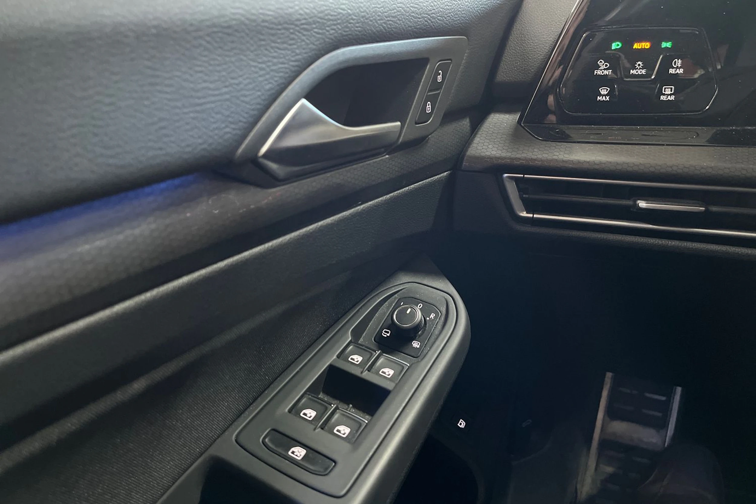 Hopea Volkswagen GOLF 2022 kuva 13.