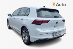 valkoinen Volkswagen Golf 2021 kuva 2.