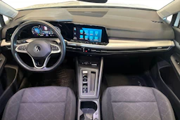 valkoinen Volkswagen Golf 2021 kuva 7.