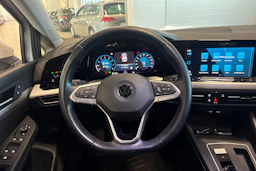 valkoinen Volkswagen Golf 2021 kuva 11.