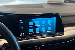 valkoinen Volkswagen Golf 2021 kuva 16.