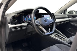 valkoinen Volkswagen Golf 2021 kuva 7.