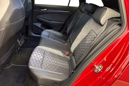 Punainen Volkswagen GOLF 2021 kuva 10.