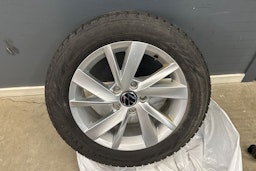 Punainen Volkswagen GOLF 2021 kuva 13.