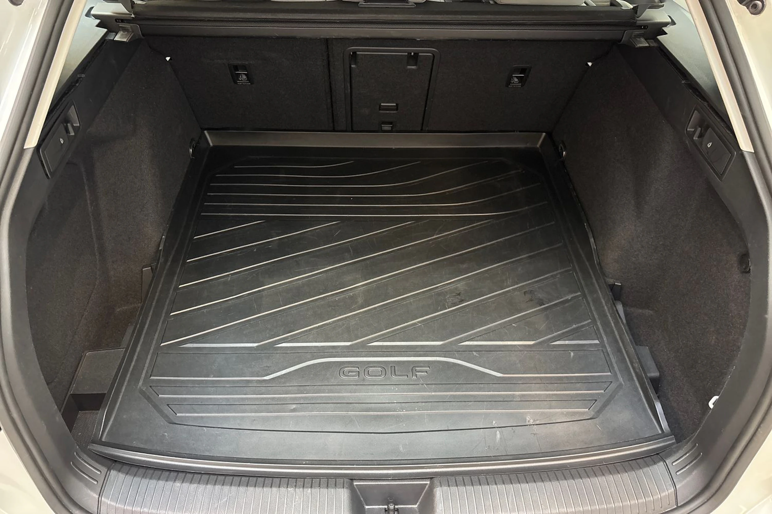 met. valkoinen Volkswagen Golf 2021 kuva 11.