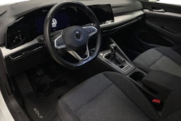 Valkoinen Volkswagen GOLF 2021 kuva 6.