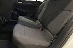 Valkoinen Volkswagen GOLF 2021 kuva 8.