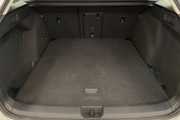 Valkoinen Volkswagen GOLF 2021 kuva 18.