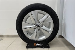 Valkoinen Volkswagen GOLF 2021 kuva 19.