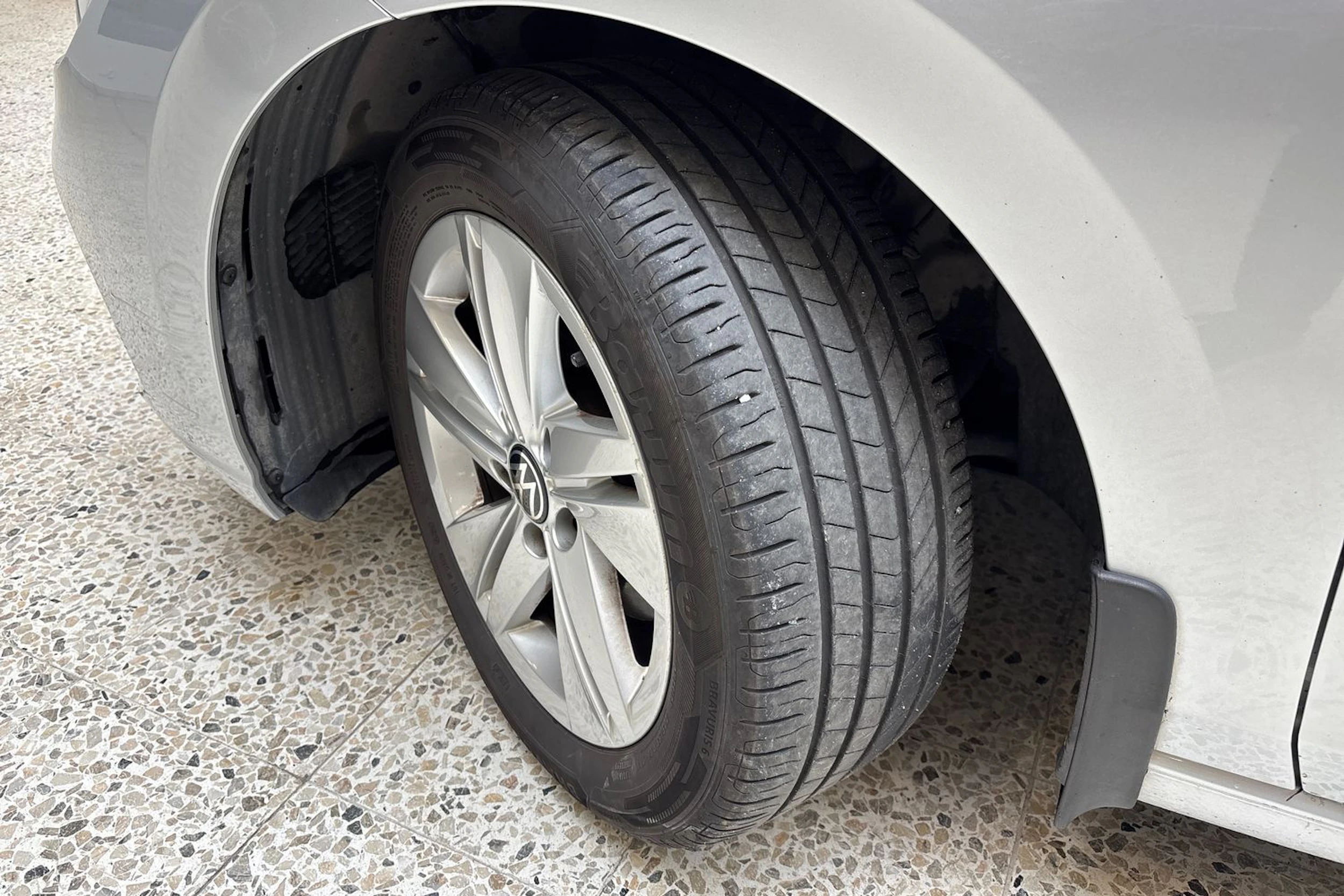 hopea Volkswagen Golf 2021 kuva 10.
