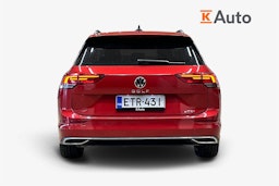 punainen Volkswagen Golf 2021 kuva 3.